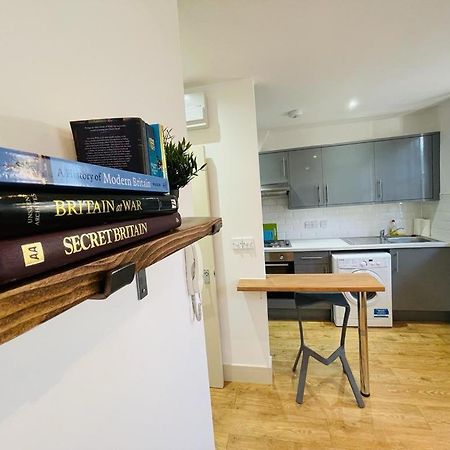 Lovely 2 Bedroom Serviced Apartment In Londra Dış mekan fotoğraf