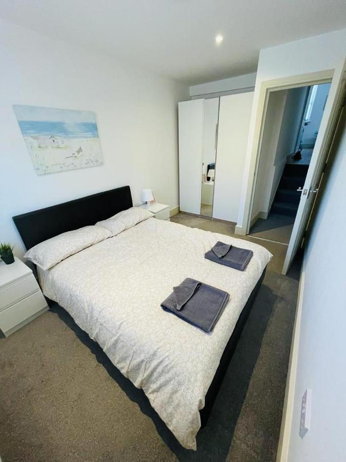 Lovely 2 Bedroom Serviced Apartment In Londra Dış mekan fotoğraf