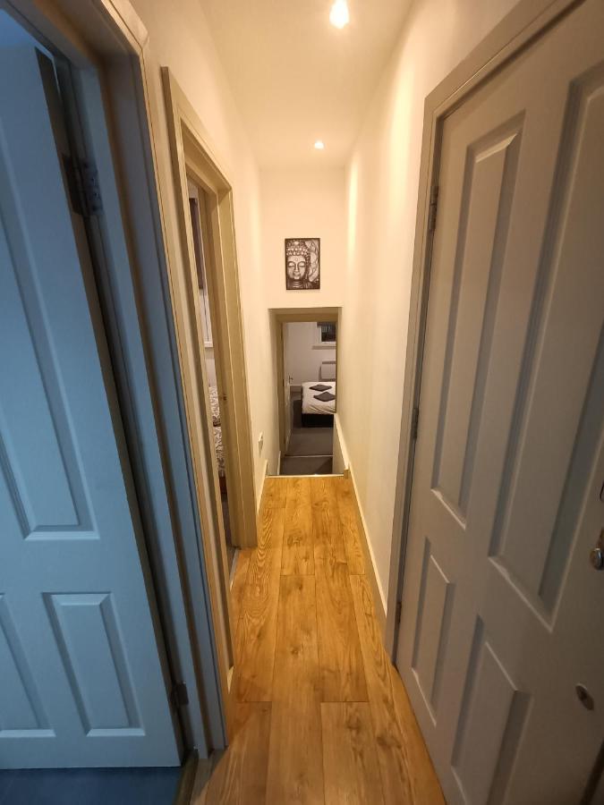 Lovely 2 Bedroom Serviced Apartment In Londra Dış mekan fotoğraf